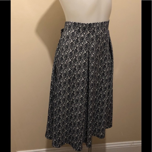 LuLaRoe Madison Skirt Size 3XL - Picture 9 of 16